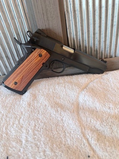 Rock Island Gunsite 1911 45 acp Government - Image 2 of 16