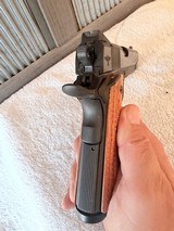Rock Island Gunsite 1911 45 acp Government - Image 5 of 16