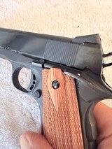 Rock Island Gunsite 1911 45 acp Government - Image 10 of 16