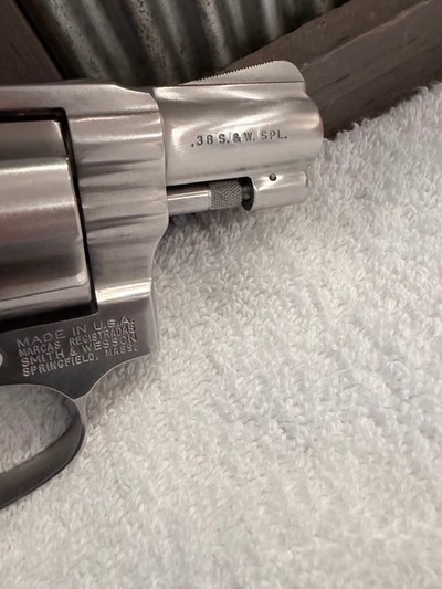 Excellent S&W Model 60-7 38 plus P snub pre lock - Image 5 of 14