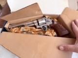 S&W Model 624 no dash in box, excellent condition - Image 17 of 19