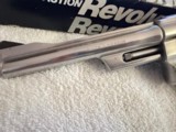 S&W Model 624 no dash in box, excellent condition - Image 3 of 19