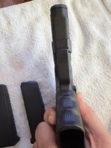 Glock 17 Gen 4 with 3 mags, Glock GTL II light - Image 8 of 14