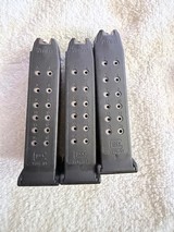 Glock 17 Gen 4 with 3 mags, Glock GTL II light - Image 10 of 14