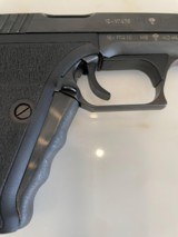 Heckler & Koch HK P7 M8 .9mmx 19 Caliber Pistol - 11 of 15