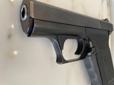 Heckler & Koch HK P7 M8 .9mmx 19 Caliber Pistol - 12 of 15