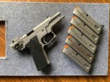 Smith & Wesson 5906 9mm w/extras - Image 2 of 8