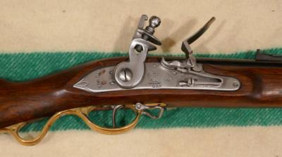Brown Bess New Land Pattern Light Infantry Flintlock Musket - Image 2 of 9