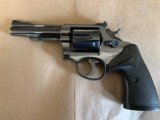 Smith & Wesson K22 - 5 of 8