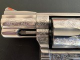 Smith & Wesson 686 no dash 2.5 inch barrel custom engraved. - 2 of 15