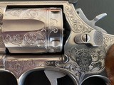 Smith & Wesson 686 no dash 2.5 inch barrel custom engraved. - 3 of 15