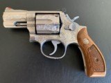 Smith & Wesson 686 no dash 2.5 inch barrel custom engraved. - 1 of 15