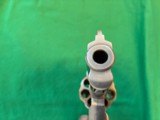 Smith & Wesson 686-4 performance center 357. - 10 of 12