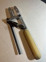 Mold handle - 1 of 1