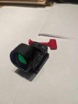 Trijicon SRO2 2.5 moa - 3 of 6