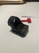 Trijicon SRO2 2.5 moa - 1 of 6