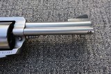 RUGER STAINLESS NEW MODEL SUPER BLACKHAWK IN 44 MAG - 14 of 20