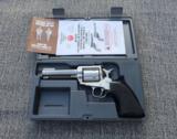 RUGER STAINLESS NEW MODEL SUPER BLACKHAWK IN 44 MAG