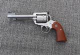 RUGER SUPER BLACKHAWK BISLEY NEW MODEL IN 44 MAG. - 3 of 17