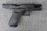 GLOCK 20 MOS 10MM GEN5 FIXED SIGHTS 15-SHOT Mag
*NEW GUN* - 4 of 17