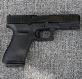 GLOCK 20 MOS 10MM GEN5 FIXED SIGHTS 15-SHOT Mag
*NEW GUN* - 3 of 17