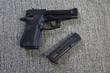 Beretta 84F Cheetah in .380 Auto 2 mags and box - 3 of 20