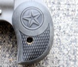 Bond Arms Roughneck Derringer 2 1/2