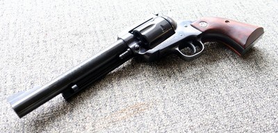 Ruger New Model Blackhawk Dual Cylinder 38-40WCF/10MM Revolver with fitted case - Image 18 of 20