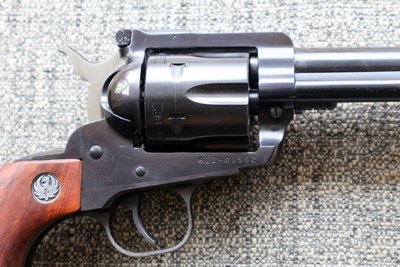 Ruger New Model Blackhawk Dual Cylinder 38-40WCF/10MM Revolver with fitted case - Image 9 of 20