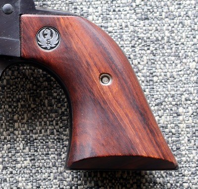 Ruger New Model Blackhawk Dual Cylinder 38-40WCF/10MM Revolver with fitted case - Image 4 of 20