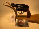 Smith and Wesson 38 Special Model 38 Bodyguard Air weight - 2 of 17