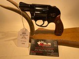 Smith and Wesson 38 Special Model 38 Bodyguard Air weight - 1 of 17