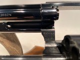 Smith and Wesson Model 19-4.Combat Magnum 357 Mag - 12 of 19