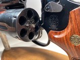 Smith and Wesson Mdl. 586-8 Classic Distinguished Magnum .357 Mag. - 11 of 15