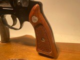 Smith & Wesson Model 36 Chiefs Special No Dash 38 Spl. MINT - 2 of 14