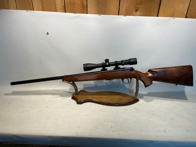 Anschutz Mdl. 1702D HB Classic 17 Mach 2 (HM2) w/ Simmons 3-9x32 Scope