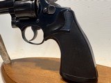 Smith & Wesson Model 10-6 .38 Special w/ 2 Speed Loaders - 9 of 21
