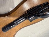 Smith & Wesson Model 10-6 .38 Special w/ 2 Speed Loaders - 21 of 21