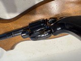 Smith & Wesson Model 10-6 .38 Special w/ 2 Speed Loaders - 20 of 21