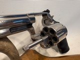 Smith and Wesson Model 686-6 .357 Mag w/ Original Box and Grip - 5 of 14