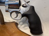 Smith and Wesson Model 686-6 .357 Mag w/ Original Box and Grip - 2 of 14