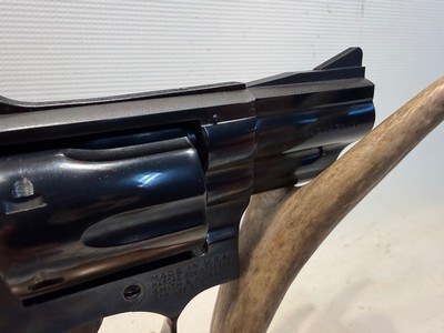 Smith and Wesson Model 19-3 .357 Mag w/ 2 1/2” Barrel and Original Box/Paperwork - Image 4 of 24