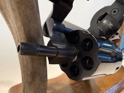 Smith and Wesson Model 19-3 .357 Mag w/ 2 1/2” Barrel and Original Box/Paperwork - Image 13 of 24
