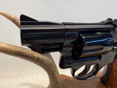 Smith and Wesson Model 19-3 .357 Mag w/ 2 1/2” Barrel and Original Box/Paperwork - Image 7 of 24