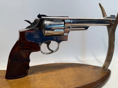 Smith and Wesson Model 19-3 .357 Mag w/ Nickel Finish - Image 1 of 15