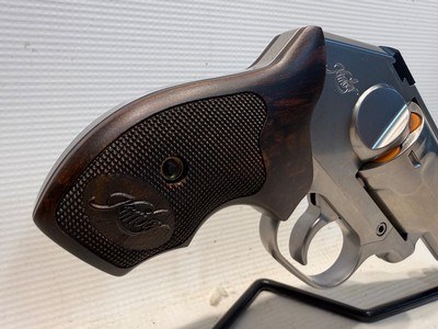 Kimber K6S Deluxe Carry .357 Mag. Stainless w/ 2” Barrel - Image 2 of 16