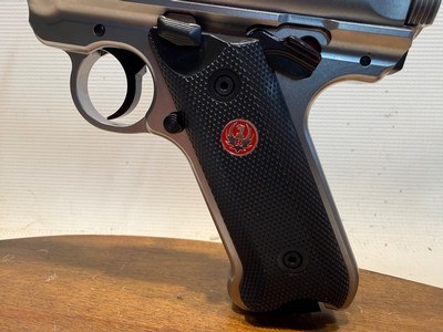 Ruger Mark IV Target .22 LR w/ 5 1/2” Heavy Barrel and Red Dot Sight - Image 10 of 18