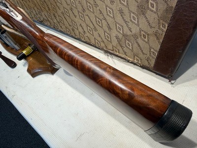 Winchester Model 101 Diamond Grade Trap 12 Ga. w/ 30” Ported Barrels, 7 Choke Tubes, and Hard Case - Image 12 of 25
