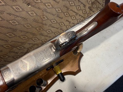 Winchester Model 101 Diamond Grade Trap 12 Ga. w/ 30” Ported Barrels, 7 Choke Tubes, and Hard Case - Image 17 of 25