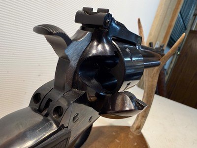 Ruger New Model Super Blackhawk 44 Mag w/ 7 1/2” Barrel and 6 Shot Cylinder - Image 9 of 19